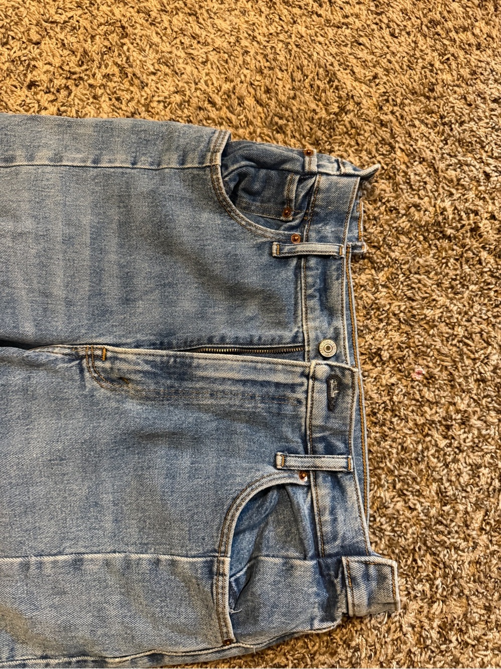 Abercrombie & Fitch Women's Straight Leg Jeans - Light Wash Blue - Picture 3 of 3